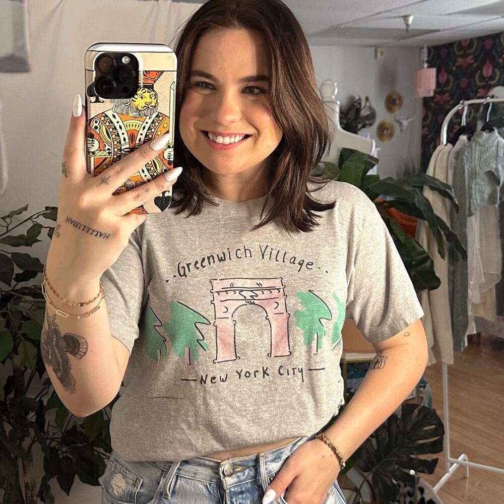 Vintage Crew Neck Short Sleeve Single Stitch Graphic Tee Gray